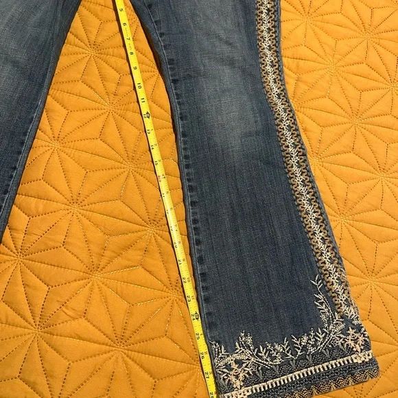 Laurie Felt Blue Curvy Bootcut Jeans with Embellished Sides - Picture 3 of 5